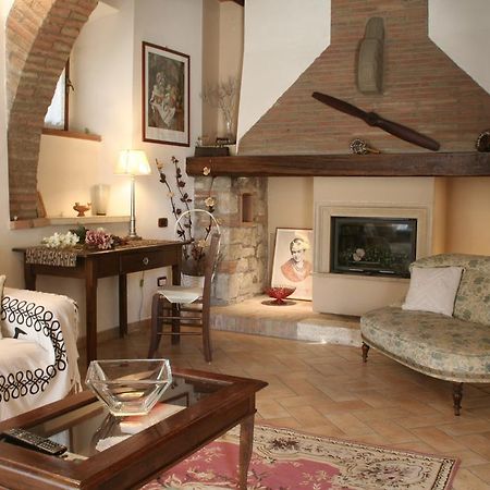 Ferienwohnung Borgo Medioevale Todi Exterior foto